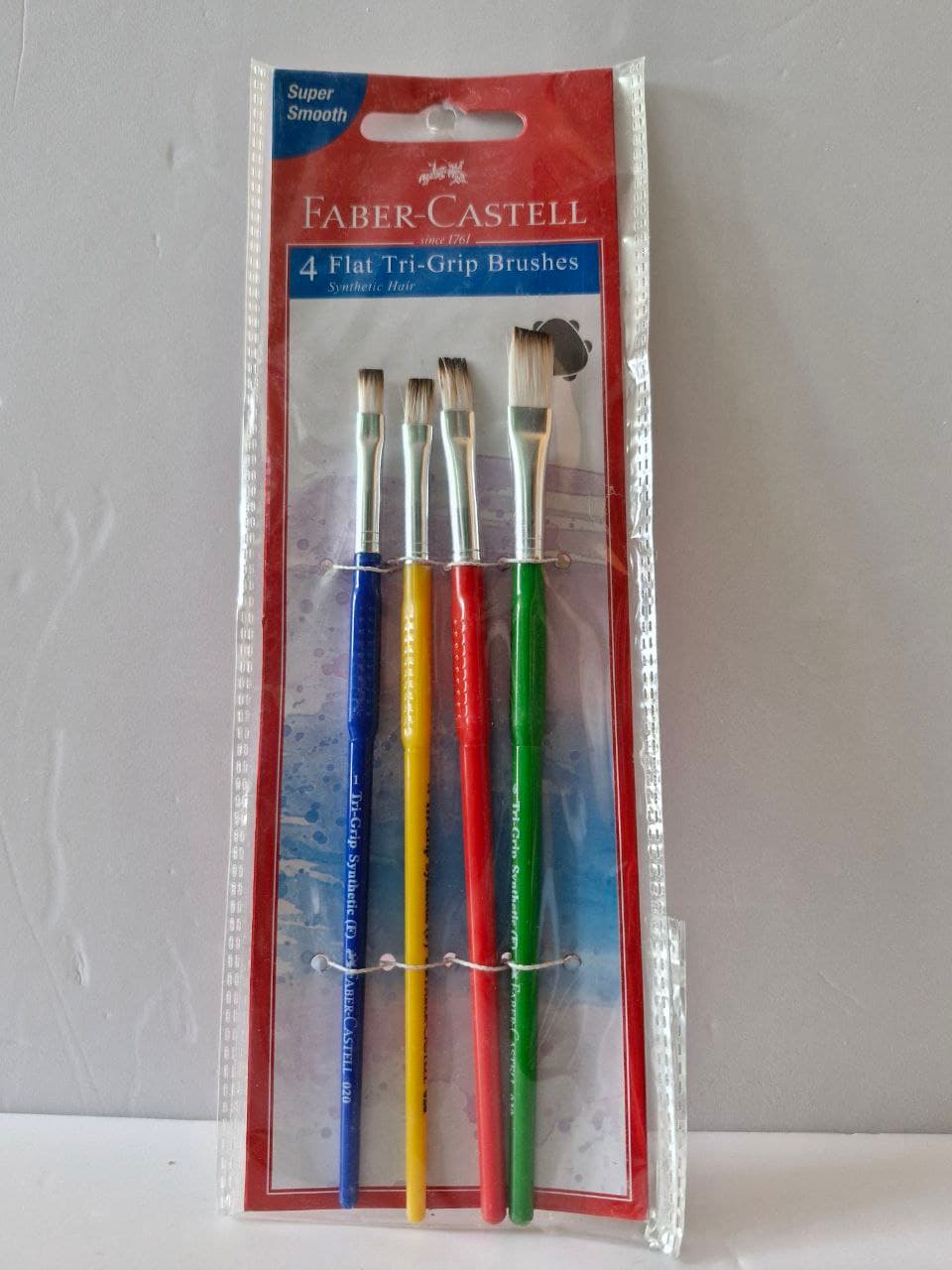 4 Flat Tri‐Grip Brushes: Faber Castell No. 116402