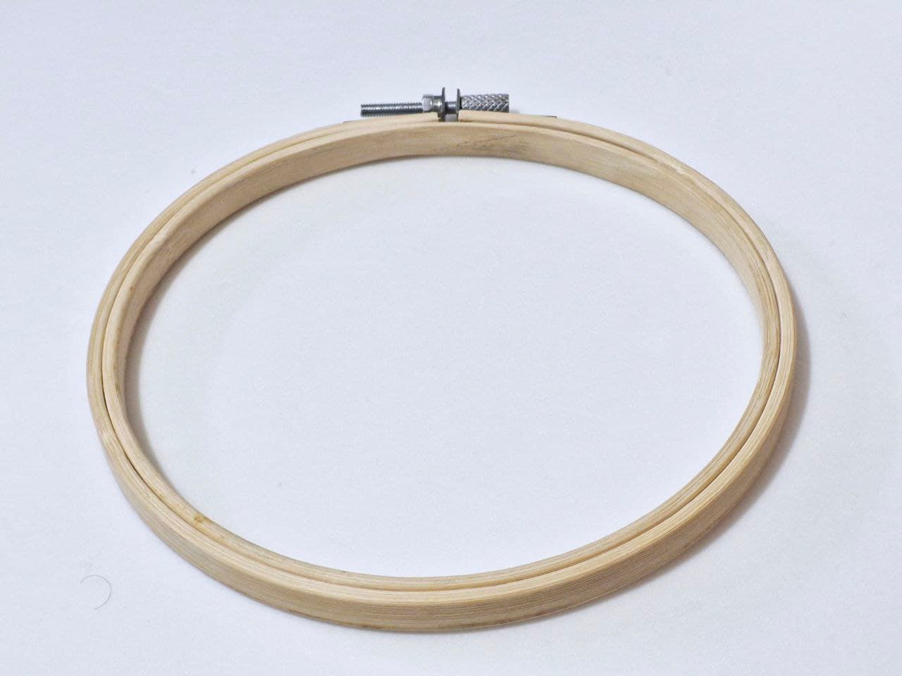 Wooden Round Embroidery Frames hoops - 6"