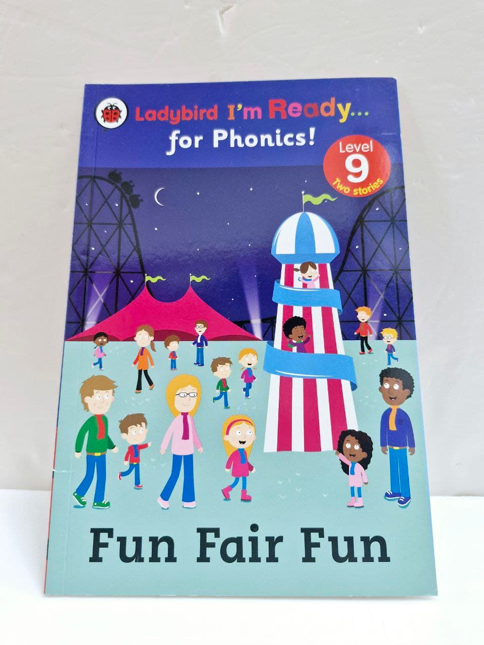 Ladybird I'm ready for phonics! Fun fair fun Level 9